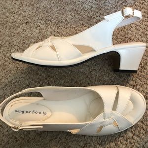 White shirt heel shoes